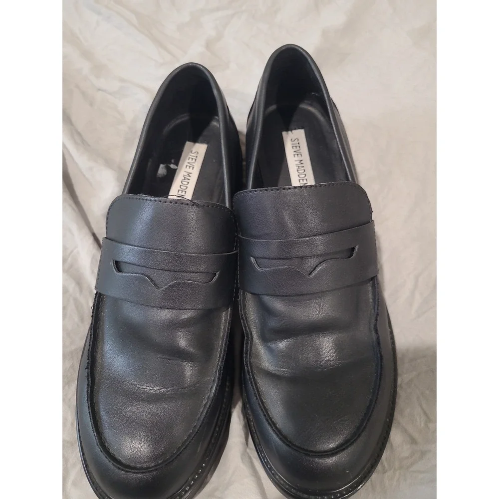 Steve Madden Lotto Black Penny Loafers Women's SZ 9M Shoes goth preppy academa